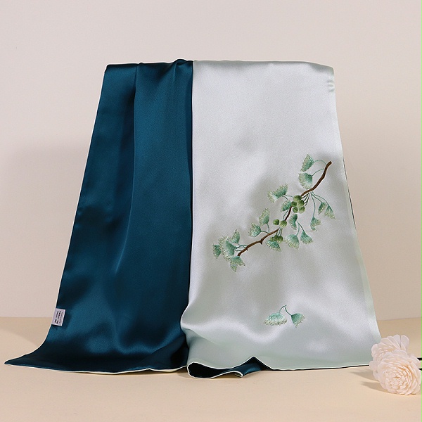 手工刺绣真丝丝巾