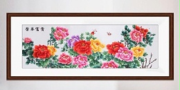 沙发背景墙挂什么画好？盲选手工刺绣装饰画