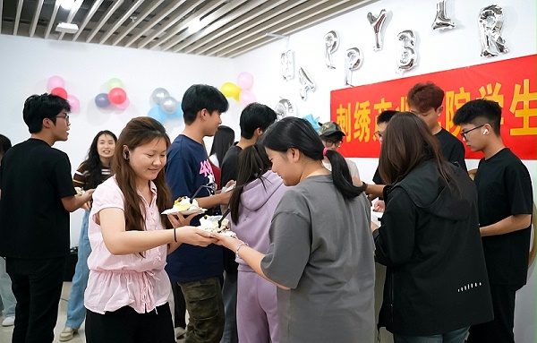 一涵汴绣