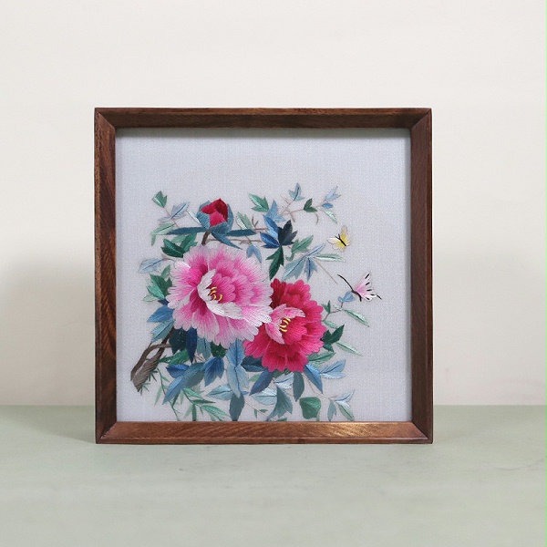 手工刺绣小夜灯