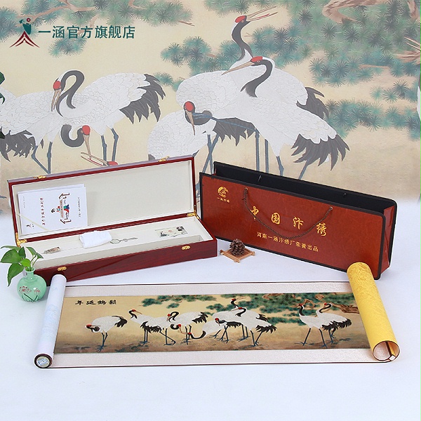 手工刺绣松鹤延年卷轴画