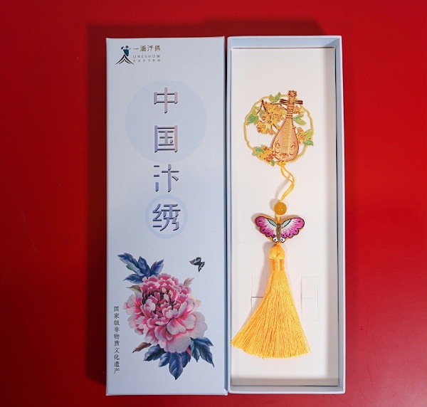 手工刺绣国风书签