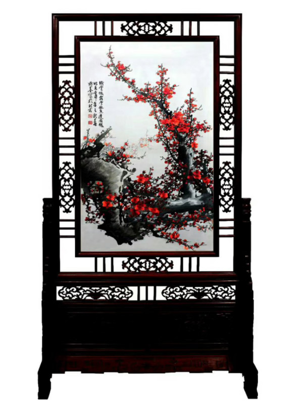 红花梨木框的竖幅刺绣屏风