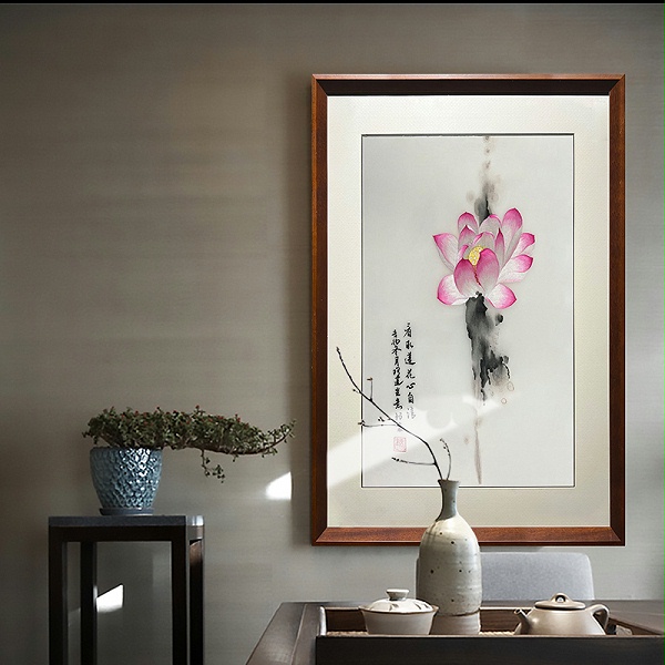 玄关装饰画——手工刺绣荷花图《水墨清荷》