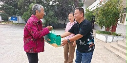 九九重阳节 浓浓敬老情 | 一涵汴绣开展重阳节送温暖公益活动