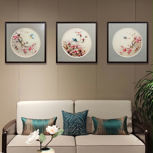 客厅装饰画——手工刺绣玉兰图《玉兰花鸟》